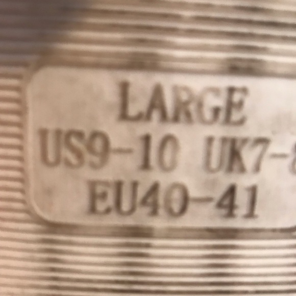 Fur Scuffs - Picture 3 of 3